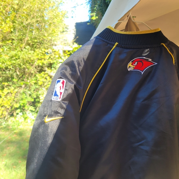 Youth Nike Atlanta Hawks Jacket size.medium - Picture 7 of 8